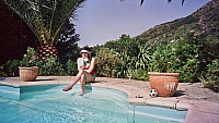 Thumbnail of piscine_droite.JPG