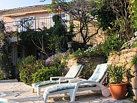 Thumbnail of piscine_facade_mai_soir_2.jpg