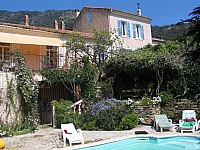 Thumbnail of piscine_facade_nordest_avril.jpg