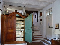 Thumbnail of salon_escalier_cuisine.JPG